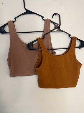 Women’s Scoop Neck Crop Tanks — Brown & Rust